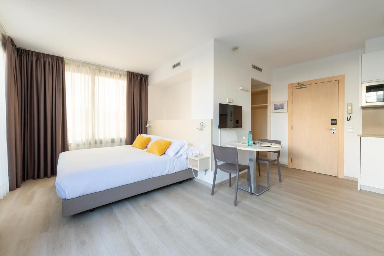 Atenea Park Suites & Apartments Vilanova i la Geltrú Eksteriør billede