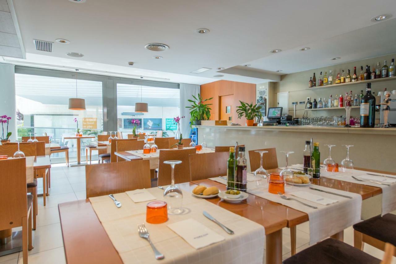 Atenea Park Suites & Apartments Vilanova i la Geltrú Eksteriør billede